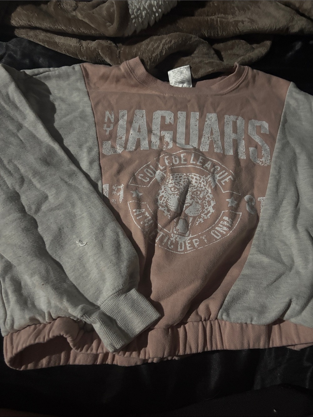 Zoe + Liv Jaguars Graphic Pullover - Dusty Pink & Light Gray